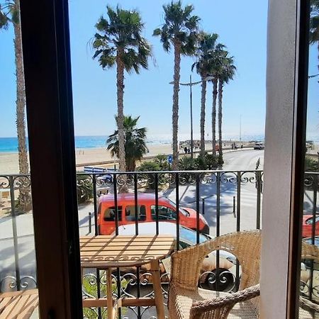 AR28-1, Coqueto apartamento en primera línea de playa Villajoyosa  Exterior foto