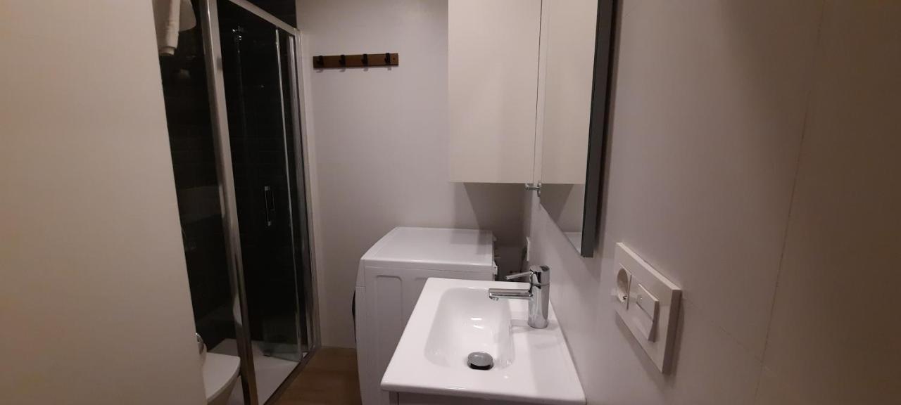 AR28-1, Coqueto apartamento en primera línea de playa Villajoyosa  Exterior foto